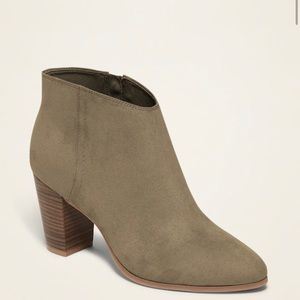 NWOT Old Navy Faux-Suede Olive Green Booties